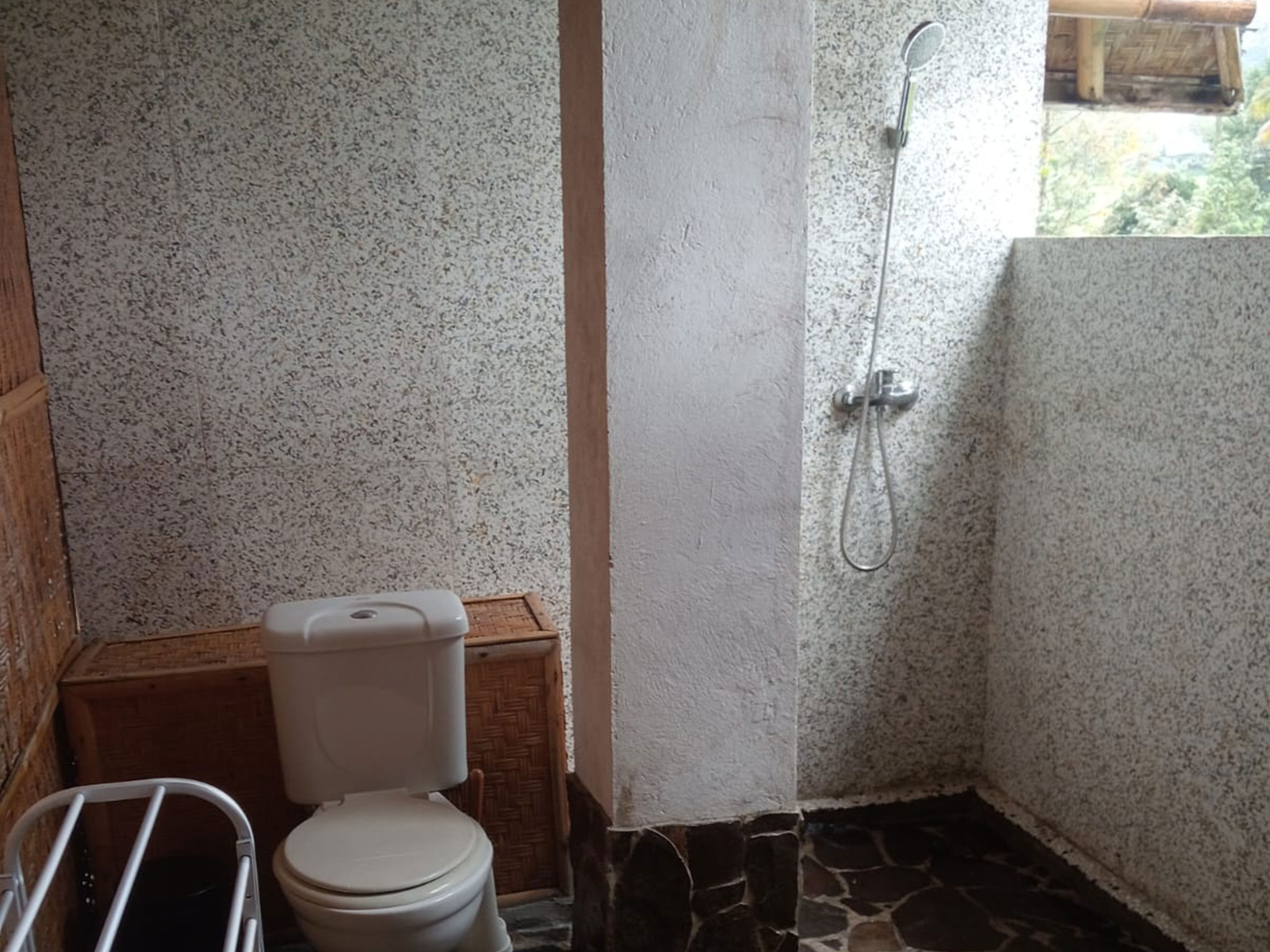 room-kupu-bathroom-26032025-1